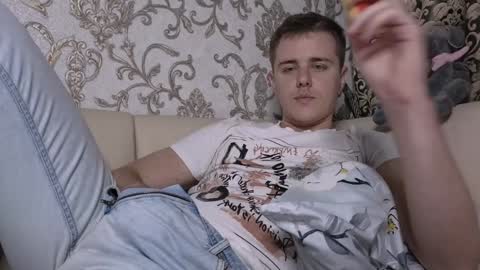 Snapshot of matt_aniston chatting on December 28, 2024, 3:26 pm Matt online show from December 28, 2024, 3:26 pm