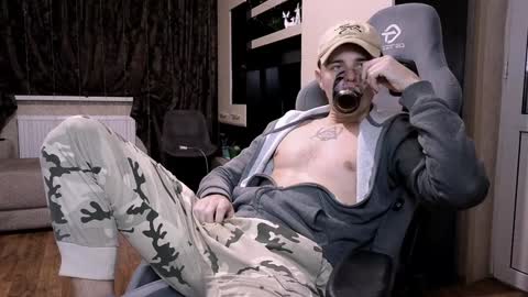 Snapshot of matt_aniston chatting on January 27, 2025, 8:39 pm Matt online show from January 27, 2025, 8:39 pm