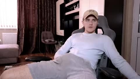 Snapshot of matt_aniston chatting on February 13, 2025, 10:23 am Matt online show from February 13, 2025, 10:23 am