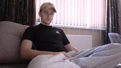 Snapshot of matt_aniston chatting on March 1, 2025, 7:41 am Matt online show from March 1, 2025, 7:41 am