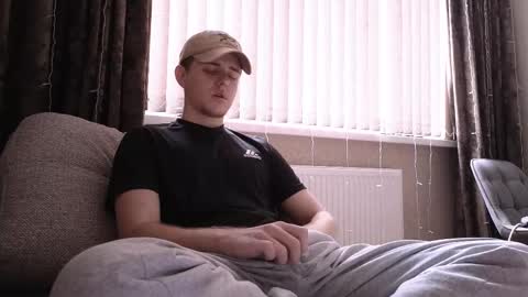 Snapshot of matt_aniston chatting on March 4, 2025, 12:44 pm Matt online show from March 4, 2025, 12:44 pm