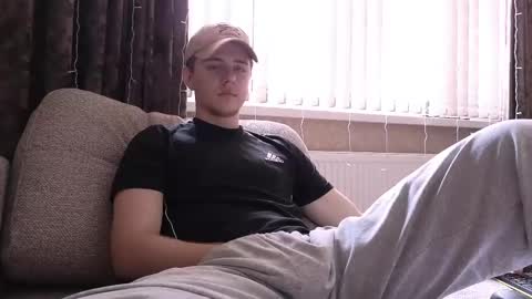 Snapshot of matt_aniston chatting on March 6, 2025, 9:03 am Matt online show from March 6, 2025, 9:03 am