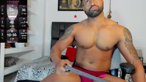 matt rodriguez92 online show from October 13, 2025, 10:04 am