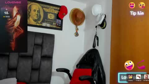 matt rodriguez92 online show from May 11, 2026, 10:43 am