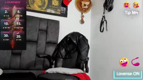 Snapshot of matt_rodriguez92 chatting on June 30, 2026, 9:32 am matt rodriguez92 online show from June 30, 2026, 9:32 am