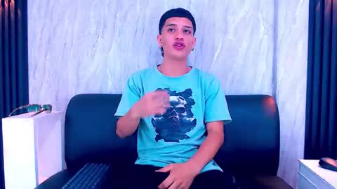 Snapshot of matt_ruso chatting on September 16, 2025, 7:04 pm Matt Ruso online show from September 16, 2025, 7:04 pm