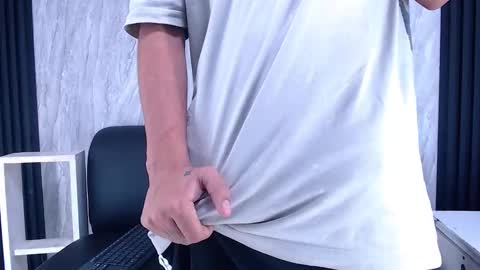 Snapshot of matt_ruso chatting on September 28, 2025, 7:30 pm Matt Ruso online show from September 28, 2025, 7:30 pm