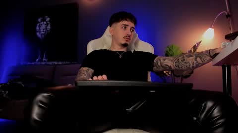 Snapshot of matt_thestud chatting on March 5, 2026, 8:32 am Matt online show from March 5, 2026, 8:32 am