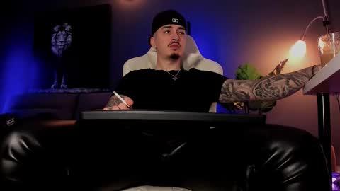 Snapshot of matt_thestud chatting on March 8, 2026, 8:18 am Matt online show from March 8, 2026, 8:18 am