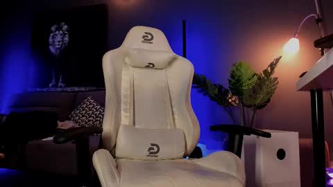 Snapshot of matt_thestud chatting on March 11, 2026, 8:42 am Matt online show from March 11, 2026, 8:42 am