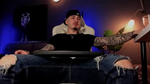 Snapshot of matt_thestud chatting on March 29, 2026, 8:47 am Matt online show from March 29, 2026, 8:47 am