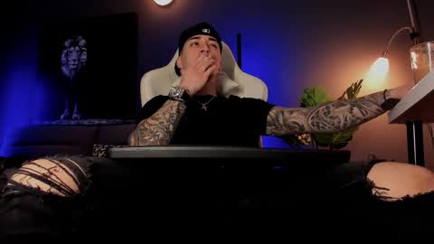 Snapshot of matt_thestud chatting on April 2, 2026, 9:18 am Matt online show from April 2, 2026, 9:18 am