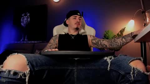 Snapshot of matt_thestud chatting on April 4, 2026, 7:28 am Matt online show from April 4, 2026, 7:28 am