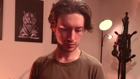 Matteo simpson online show from February 4, 2025, 10:45 pm