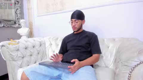 MatteoRicci  online show from November 2, 2025, 8:22 pm