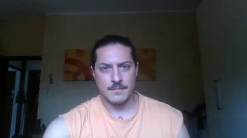 matteushh87 online show from April 15, 2026, 9:27 am