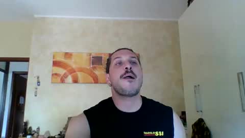 matteushh87 online show from May 12, 2026, 10:23 am