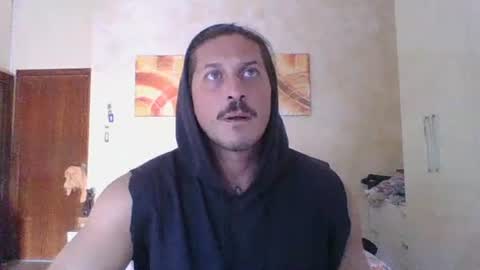 matteushh87 online show from July 7, 2026, 3:49 pm