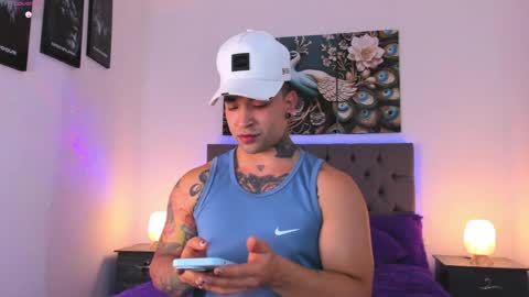 Snapshot of matthew_colee chatting on May 5, 2026, 1:24 am Matthew INDEPENDENT MODEL online show from May 5, 2026, 1:24 am