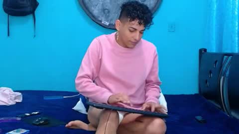Snapshot of matthew_hawk19 chatting on February 11, 2025, 9:14 pm matthew_hawk19 online show from February 11, 2025, 9:14 pm