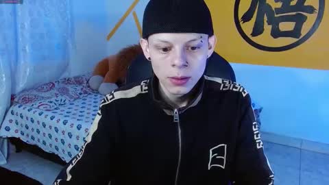 Snapshot of matthewboy_ chatting on December 17, 2024, 7:07 am MatthewBoy online show from December 17, 2024, 7:07 am