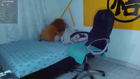 Snapshot of matthewboy_ chatting on February 15, 2025, 2:33 pm MatthewBoy online show from February 15, 2025, 2:33 pm