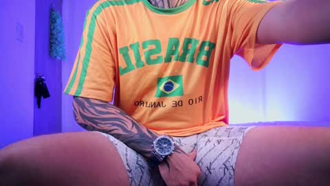 Snapshot of matthewjones1 chatting on December 5, 2024, 8:44 pm Matt online show from December 5, 2024, 8:44 pm