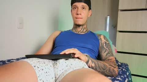 Snapshot of matthewjones1 chatting on October 29, 2025, 3:14 pm Matt online show from October 29, 2025, 3:14 pm