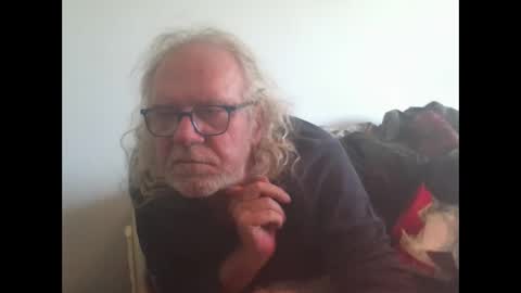 Snapshot of matthy60 chatting on September 19, 2025, 11:33 am Matthias online show from September 19, 2025, 11:33 am