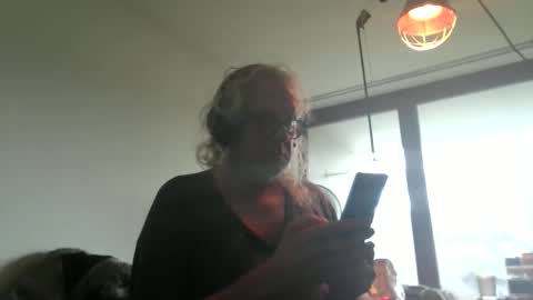 Snapshot of matthy60 chatting on October 30, 2025, 11:33 am Matthias online show from October 30, 2025, 11:33 am