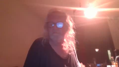 Snapshot of matthy60 chatting on November 5, 2025, 5:07 am Matthias online show from November 5, 2025, 5:07 am