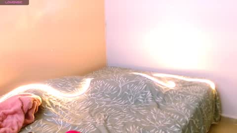 mattilda_18 online show from January 10, 2025, 7:43 pm