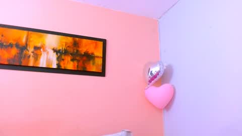 mattilda_18 online show from February 25, 2025, 8:51 pm