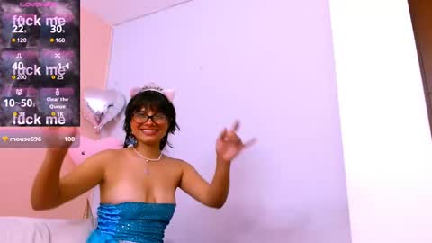 mattilda_18 online show from March 3, 2025, 10:52 pm