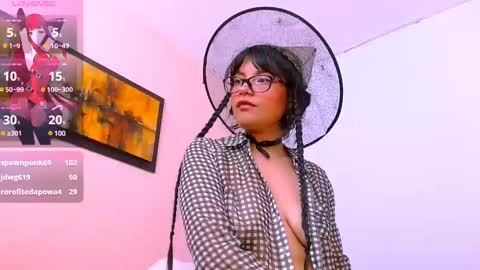 mattilda_18 online show from March 7, 2025, 9:18 am