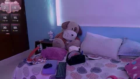 mattilda_18 online show from September 19, 2025, 7:58 pm