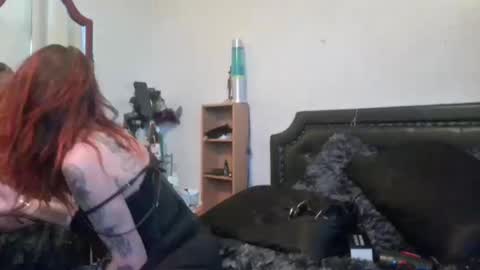 Tina and Matty online show from December 4, 2024, 1:09 pm