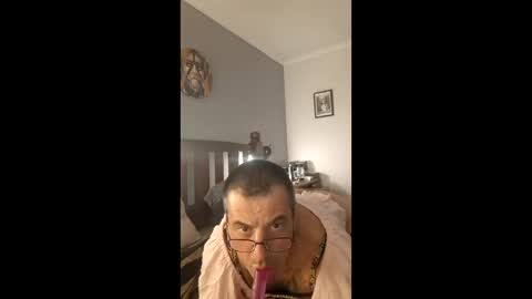 mattyemuegg online show from April 8, 2026, 3:23 pm