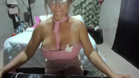 mature_bigboobs__ online show from May 21, 2026, 2:40 am