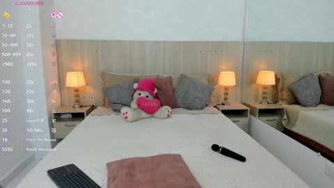 Vayolet Castro online show from March 25, 2026, 11:27 am