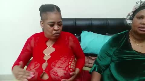 QUEEN online show from March 15, 2026, 8:59 pm