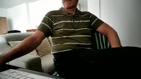 maturehotman online show from February 1, 2026, 9:41 am