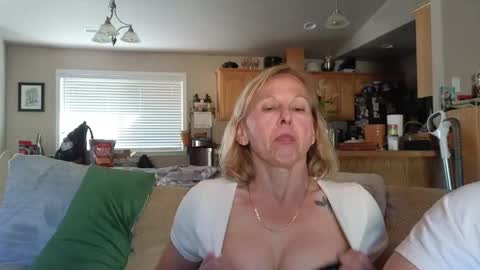 JustUs online show from May 20, 2026, 1:23 am