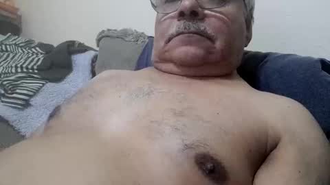 Snapshot of maturemenhot_6969 chatting on October 2, 2025, 4:19 am maturemenhot_6969 online show from October 2, 2025, 4:19 am