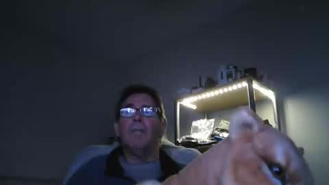 Snapshot of maturewisdom61 chatting on January 15, 2025, 5:40 am maturewisdom61 online show from January 15, 2025, 5:40 am