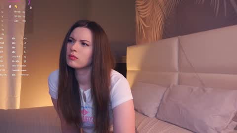 Snapshot of maudhaskell chatting on January 19, 2025, 4:04 pm Lily online show from January 19, 2025, 4:04 pm