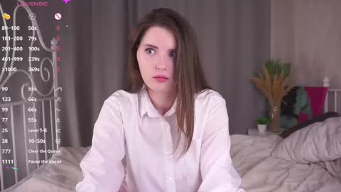 Snapshot of maudhaskell chatting on March 9, 2025, 9:25 pm Lily online show from March 9, 2025, 9:25 pm