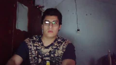 Snapshot of maurodirty chatting on January 19, 2025, 11:53 pm Mauro online show from January 19, 2025, 11:53 pm