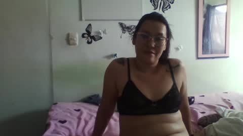 mauroluxandra online show from February 2, 2025, 5:37 pm