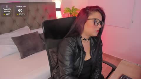 mavii_efe_ online show from May 2, 2026, 7:19 pm